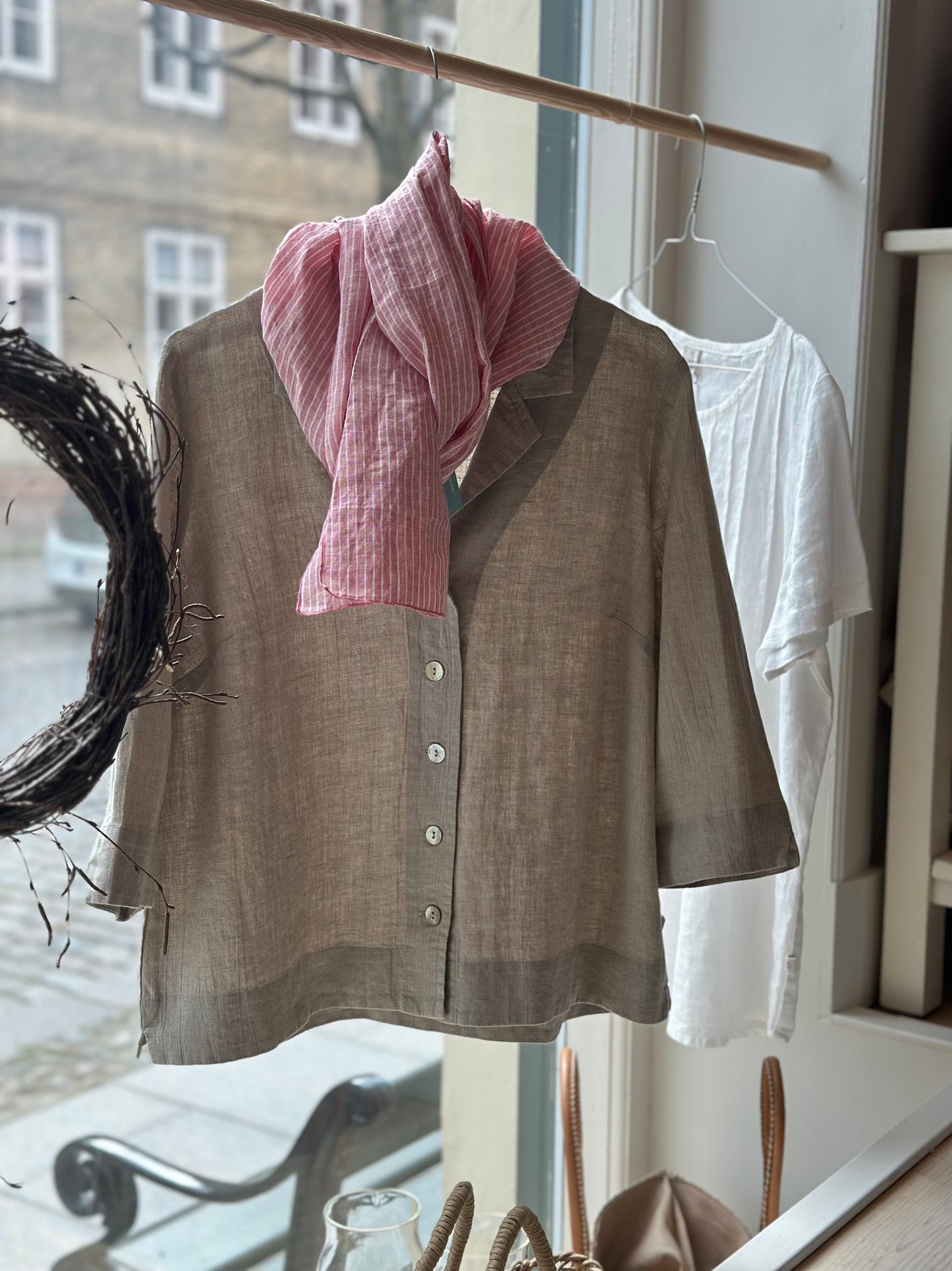 Erika Skjorte-Jakke, Natur - Linen by Krebs