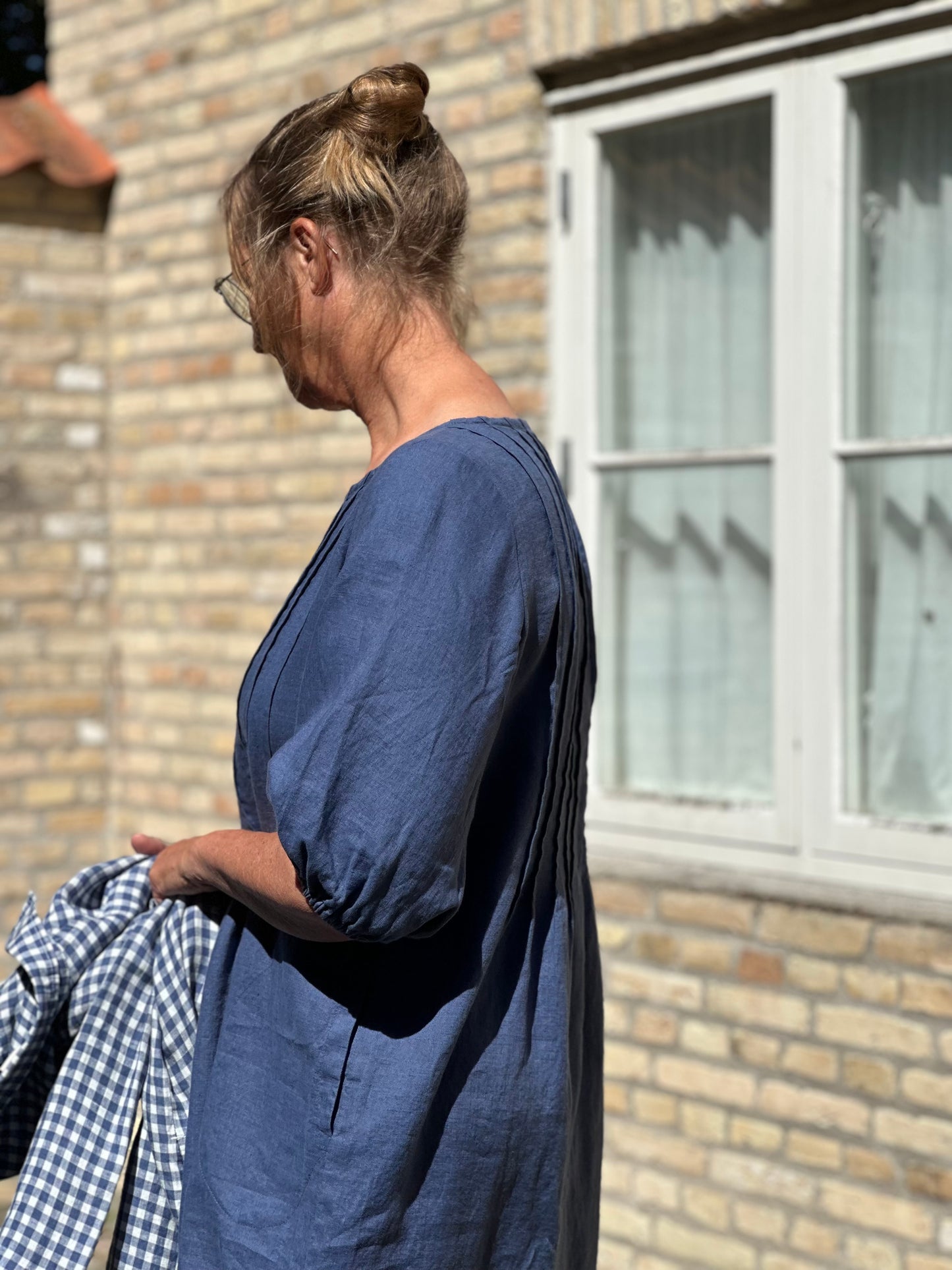 Aase kjole, Midnats blå - Linen by Krebs