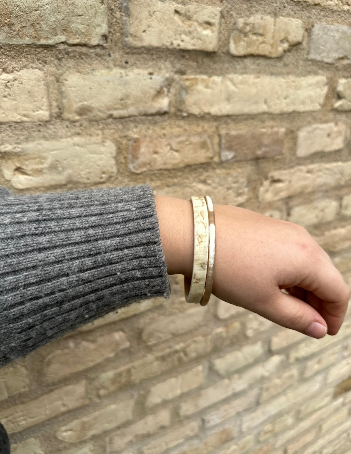 Armbånd Raw i Horn - Hornvarefabrikken