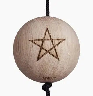 SNOREN Kugle i Eg m/ indgraveret stjerne,  cm - NordicByHand
