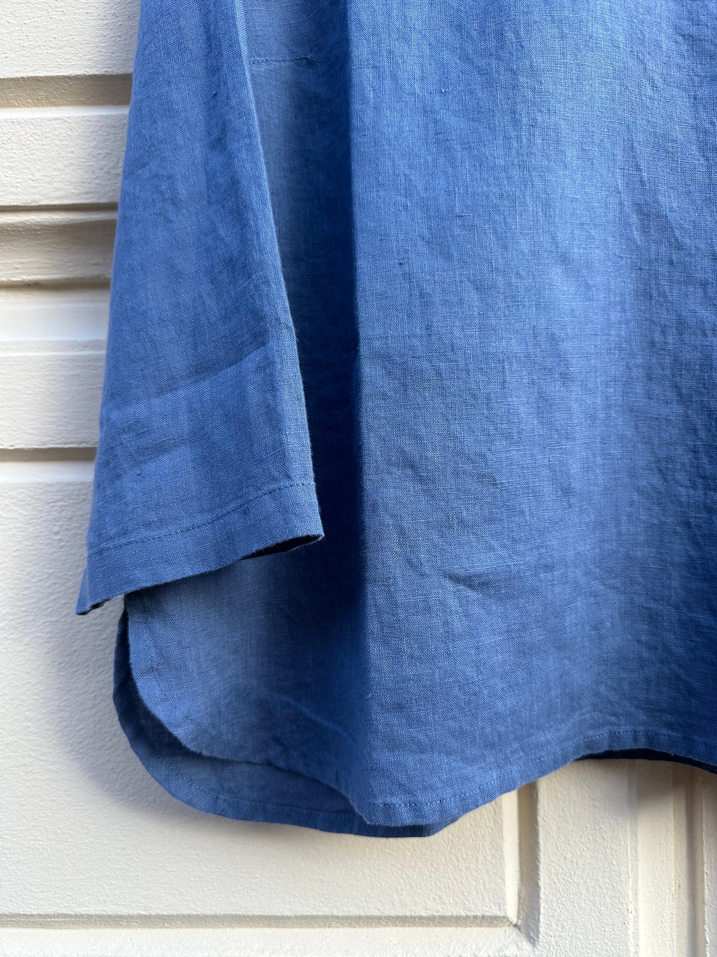 Emma hørbluse, Midnatsblå - Linen by Krebs