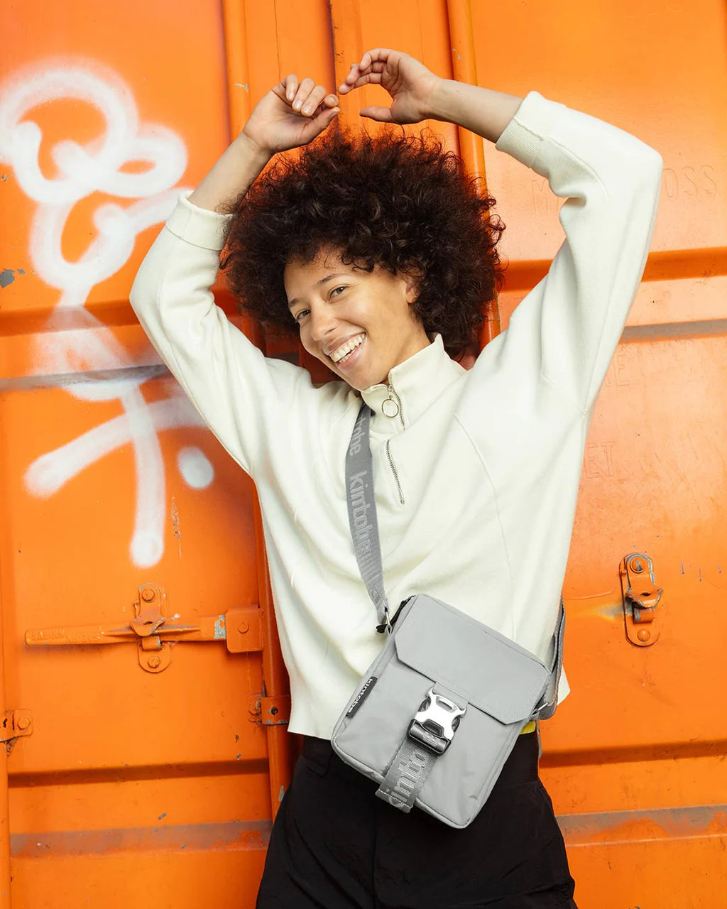 Nico Cross Body, Chrome Grey - kintobe