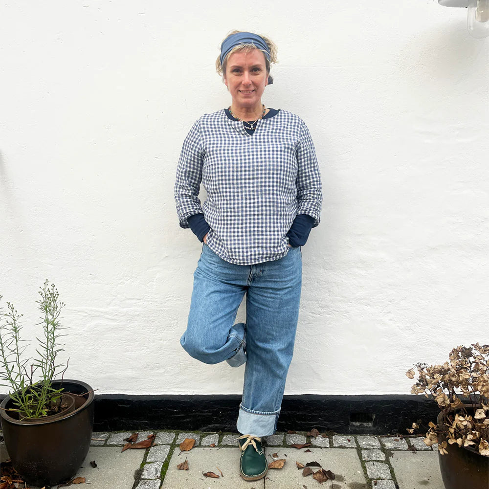 Emma hørbluse, Blå tern - Linen by Krebs