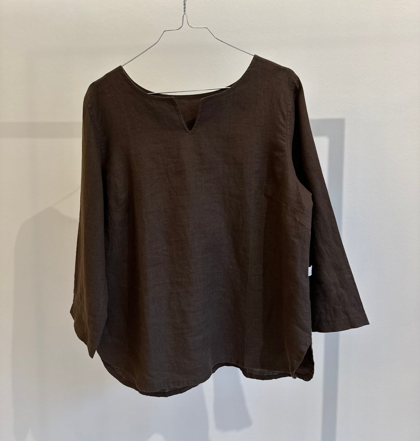 Emma Bluse 3/4 Ærmer, Brown - Linen By Krebs