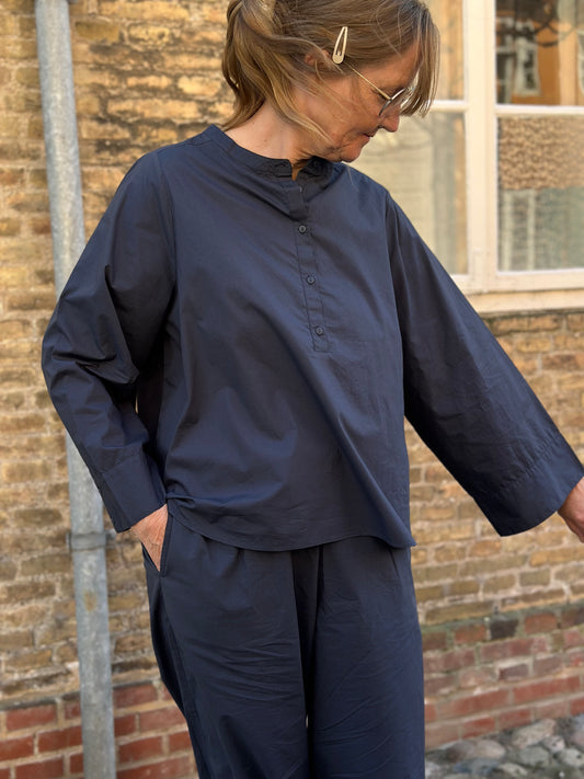 Madrid wide sleeve shirt, India Ink - FRAU
