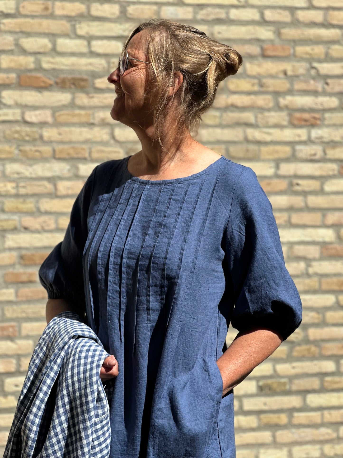 Aase kjole, Midnats blå - Linen by Krebs