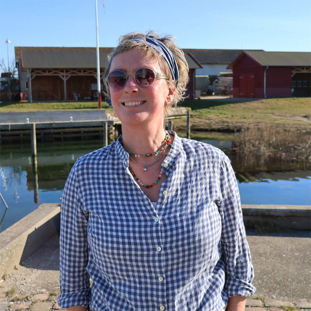 Molly bondeskjorte, Blå tern - Linen by Krebs
